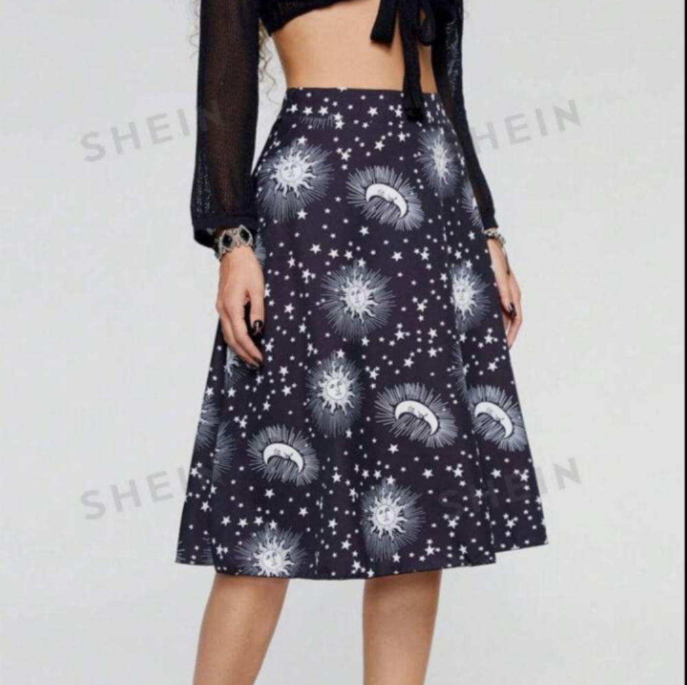 NWT ROMWE Avant Sun & Moon Print Skirt